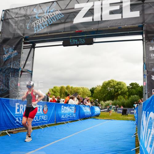 30.08.2026 - Elbe Triathlon Hamburg LAZAROV Photography http://msf.ph/oto/10088724 30.08.2026 12:31:58 Ziel 1644, 1657 meine-sportfotos.de