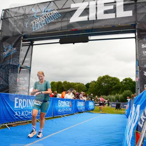 30.08.2026 - Elbe Triathlon Hamburg LAZAROV Photography http://msf.ph/oto/10088731 30.08.2026 12:32:06 Ziel 1614, 1657 meine-sportfotos.de