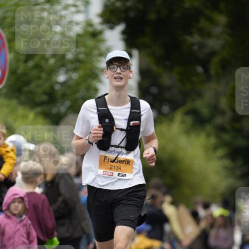 30.08.2026 - Blankeneser Heldenlauf Patografie http://msf.ph/oto/10088756 30.08.2026 11:40:25 Ziel 2134 meine-sportfotos.de