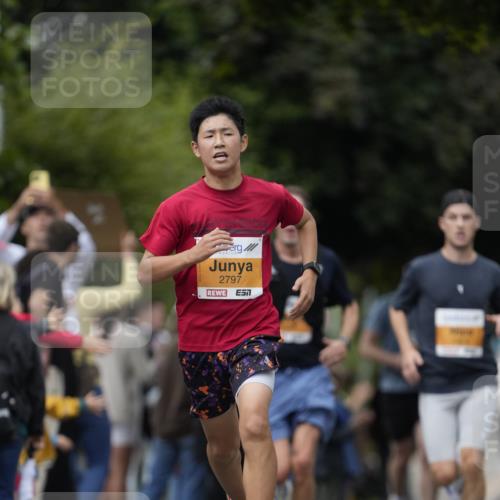 30.08.2026 - Blankeneser Heldenlauf Patografie http://msf.ph/oto/10088797 30.08.2026 11:41:35 Ziel 2405, 2762, 2797 meine-sportfotos.de