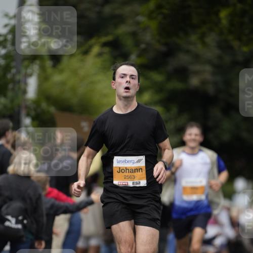 30.08.2026 - Blankeneser Heldenlauf Patografie http://msf.ph/oto/10088838 30.08.2026 11:42:33 Ziel 2524, 2563 meine-sportfotos.de