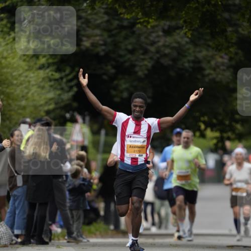 30.08.2026 - Blankeneser Heldenlauf Patografie http://msf.ph/oto/10088857 30.08.2026 11:42:55 Ziel 2897 meine-sportfotos.de