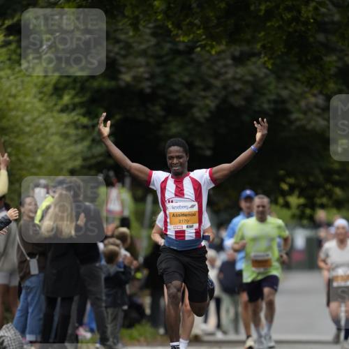 30.08.2026 - Blankeneser Heldenlauf Patografie http://msf.ph/oto/10088858 30.08.2026 11:42:55 Ziel 2897 meine-sportfotos.de