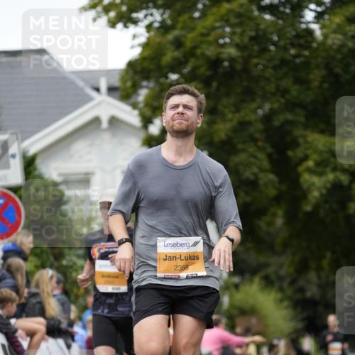 30.08.2026 - Blankeneser Heldenlauf Patografie http://msf.ph/oto/10088883 30.08.2026 11:43:37 Ziel 2046, 2140, 2358, 2922 meine-sportfotos.de