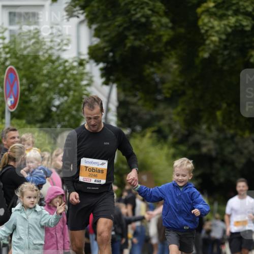 30.08.2026 - Blankeneser Heldenlauf Patografie http://msf.ph/oto/10088892 30.08.2026 11:43:48 Ziel  meine-sportfotos.de