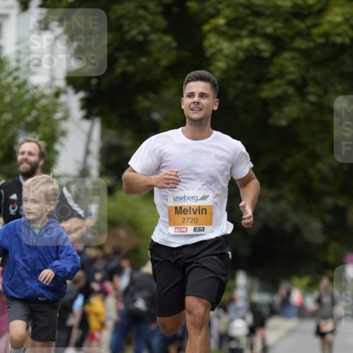 30.08.2026 - Blankeneser Heldenlauf Patografie http://msf.ph/oto/10088898 30.08.2026 11:43:56 Ziel 2246, 2720, 2956 meine-sportfotos.de