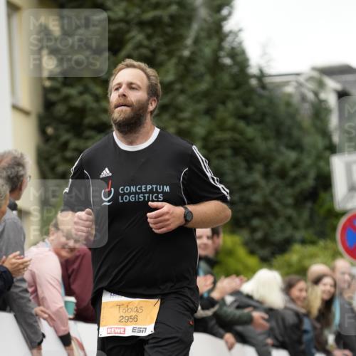 30.08.2026 - Blankeneser Heldenlauf Patografie http://msf.ph/oto/10088904 30.08.2026 11:44:01 Ziel 2246, 2720, 2956 meine-sportfotos.de