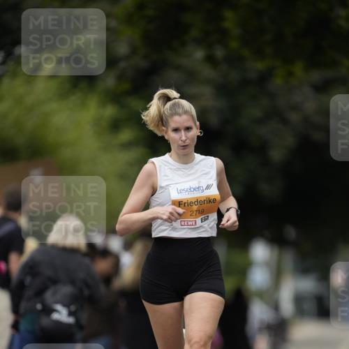 30.08.2026 - Blankeneser Heldenlauf Patografie http://msf.ph/oto/10088913 30.08.2026 11:44:14 Ziel 2681, 2719 meine-sportfotos.de