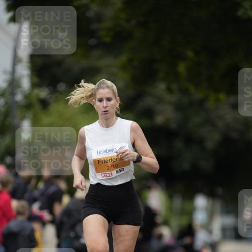 30.08.2026 - Blankeneser Heldenlauf Patografie http://msf.ph/oto/10088915 30.08.2026 11:44:16 Ziel 2681, 2719 meine-sportfotos.de