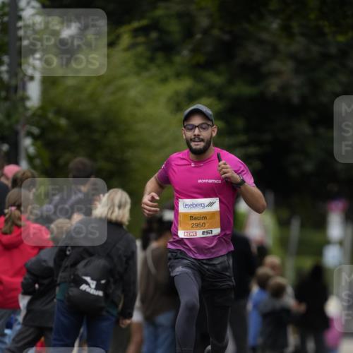 30.08.2026 - Blankeneser Heldenlauf Patografie http://msf.ph/oto/10088948 30.08.2026 11:45:07 Ziel 2950 meine-sportfotos.de