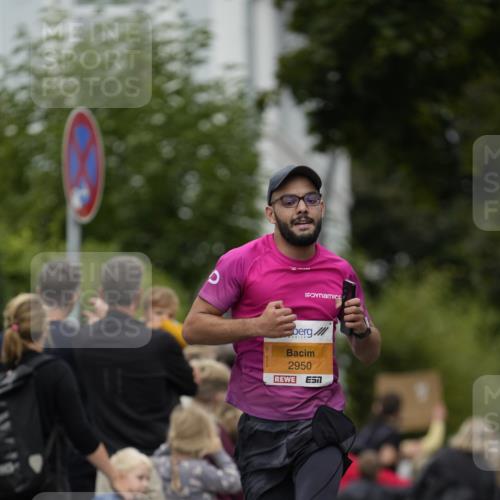 30.08.2026 - Blankeneser Heldenlauf Patografie http://msf.ph/oto/10088952 30.08.2026 11:45:11 Ziel 2950 meine-sportfotos.de