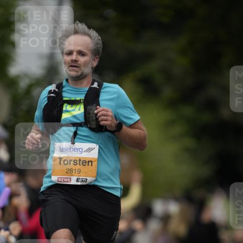 30.08.2026 - Blankeneser Heldenlauf Patografie http://msf.ph/oto/10088962 30.08.2026 11:45:23 Ziel 2818, 2819 meine-sportfotos.de