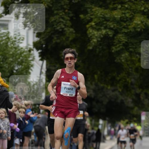 30.08.2026 - Blankeneser Heldenlauf Patografie http://msf.ph/oto/10089013 30.08.2026 11:46:37 Ziel 2005, 2421, 2929, 4221 meine-sportfotos.de