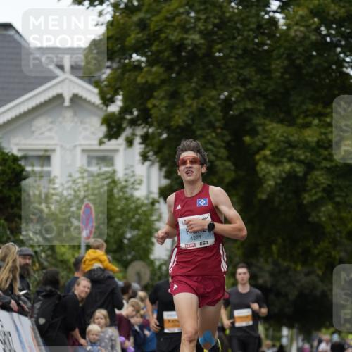 30.08.2026 - Blankeneser Heldenlauf Patografie http://msf.ph/oto/10089014 30.08.2026 11:46:38 Ziel 2005, 2421, 2435, 2798, 2929, 4221 meine-sportfotos.de