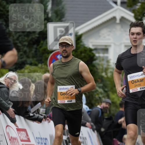 30.08.2026 - Blankeneser Heldenlauf Patografie http://msf.ph/oto/10089022 30.08.2026 11:46:43 Ziel 2005, 2435, 2798, 4221 meine-sportfotos.de