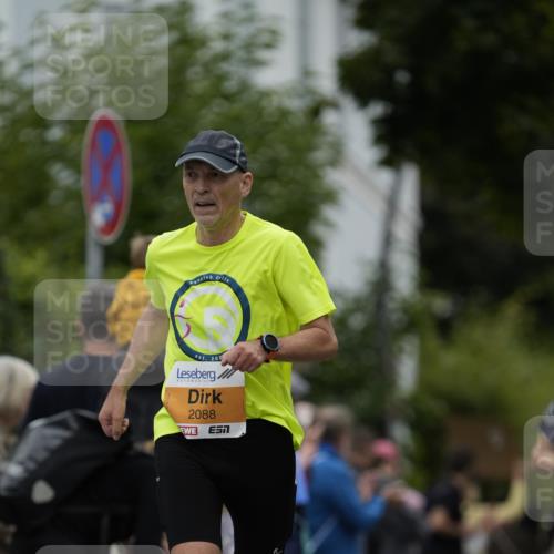30.08.2026 - Blankeneser Heldenlauf Patografie http://msf.ph/oto/10089046 30.08.2026 11:47:24 Ziel 2023, 2050, 2088, 2641 meine-sportfotos.de