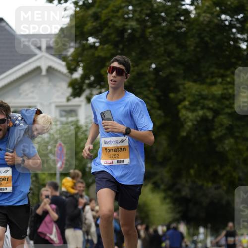 30.08.2026 - Blankeneser Heldenlauf Patografie http://msf.ph/oto/10089066 30.08.2026 11:47:40 Ziel 2165, 2559, 2710, 2752 meine-sportfotos.de