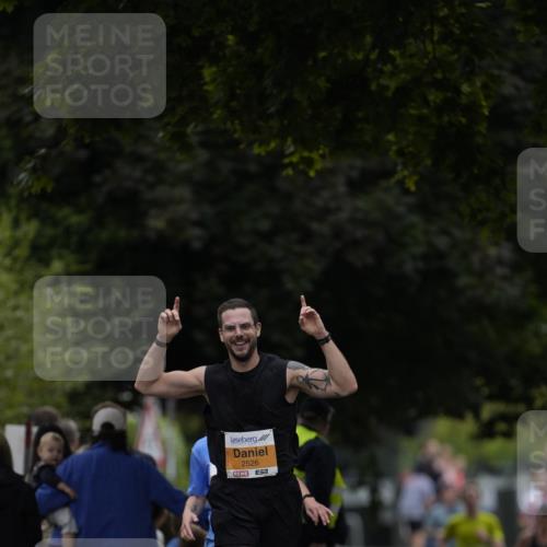 30.08.2026 - Blankeneser Heldenlauf Patografie http://msf.ph/oto/10089069 30.08.2026 11:47:47 Ziel 2165 meine-sportfotos.de