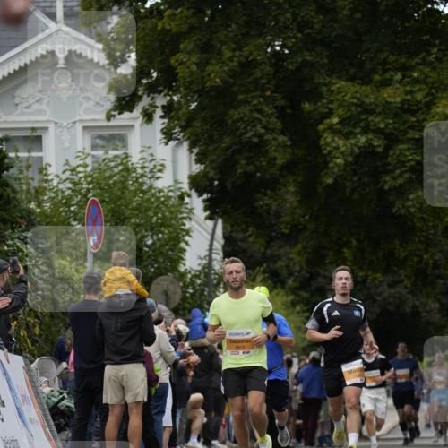 30.08.2026 - Blankeneser Heldenlauf Patografie http://msf.ph/oto/10089130 30.08.2026 11:49:02 Ziel 2258, 2291, 2531, 2599, 2704, 2879, 4351 meine-sportfotos.de