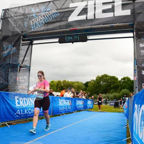 30.08.2026 - Elbe Triathlon Hamburg LAZAROV Photography http://msf.ph/oto/10089151 30.08.2026 12:32:12 Ziel 1614, 1669 meine-sportfotos.de