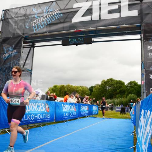 30.08.2026 - Elbe Triathlon Hamburg LAZAROV Photography http://msf.ph/oto/10089157 30.08.2026 12:32:12 Ziel 1614, 1669 meine-sportfotos.de