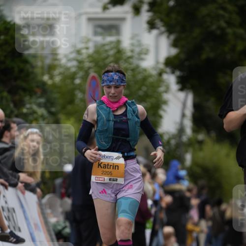 30.08.2026 - Blankeneser Heldenlauf Patografie http://msf.ph/oto/10089160 30.08.2026 11:49:24 Ziel 2205, 2232, 2952 meine-sportfotos.de