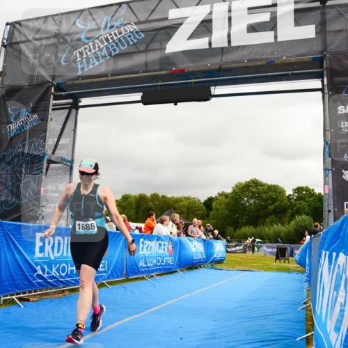 30.08.2026 - Elbe Triathlon Hamburg LAZAROV Photography http://msf.ph/oto/10089179 30.08.2026 12:32:32 Ziel 1686 meine-sportfotos.de