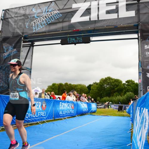 30.08.2026 - Elbe Triathlon Hamburg LAZAROV Photography http://msf.ph/oto/10089182 30.08.2026 12:32:33 Ziel 1686 meine-sportfotos.de