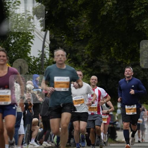 30.08.2026 - Blankeneser Heldenlauf Patografie http://msf.ph/oto/10089196 30.08.2026 11:49:40 Ziel 2261, 2267, 2365, 2550, 2569, 2657, 2721, 2960 meine-sportfotos.de