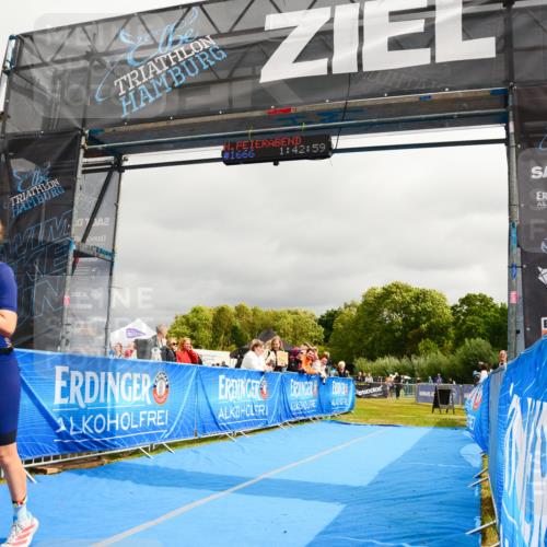 30.08.2026 - Elbe Triathlon Hamburg LAZAROV Photography http://msf.ph/oto/10089201 30.08.2026 12:33:10 Ziel 1497 meine-sportfotos.de
