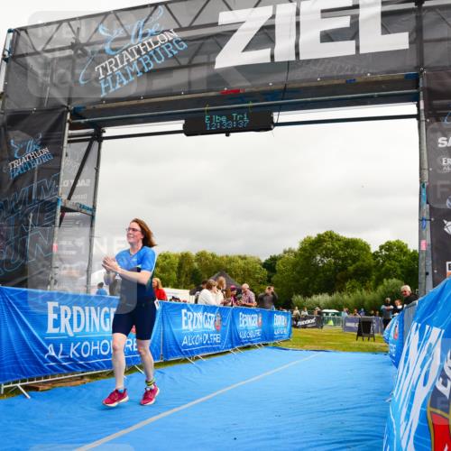 30.08.2026 - Elbe Triathlon Hamburg LAZAROV Photography http://msf.ph/oto/10089219 30.08.2026 12:33:38 Ziel 1651, 1693 meine-sportfotos.de