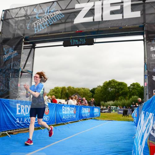 30.08.2026 - Elbe Triathlon Hamburg LAZAROV Photography http://msf.ph/oto/10089221 30.08.2026 12:33:38 Ziel 1651, 1693 meine-sportfotos.de