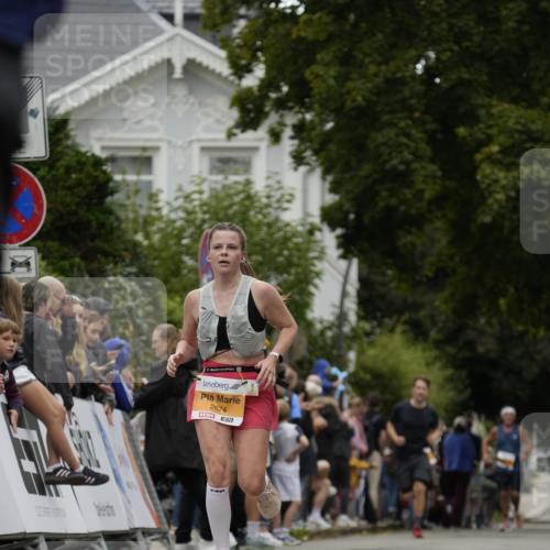 30.08.2026 - Blankeneser Heldenlauf Patografie http://msf.ph/oto/10089222 30.08.2026 11:49:49 Ziel 2054, 2178, 2550, 2569, 2617, 2674 meine-sportfotos.de