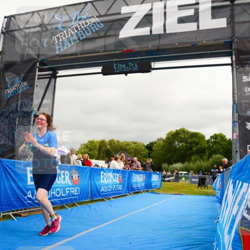 30.08.2026 - Elbe Triathlon Hamburg LAZAROV Photography http://msf.ph/oto/10089223 30.08.2026 12:33:38 Ziel 1651, 1693 meine-sportfotos.de