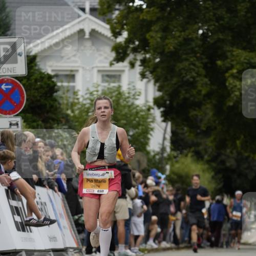30.08.2026 - Blankeneser Heldenlauf Patografie http://msf.ph/oto/10089224 30.08.2026 11:49:49 Ziel 2054, 2178, 2550, 2569, 2617, 2674 meine-sportfotos.de