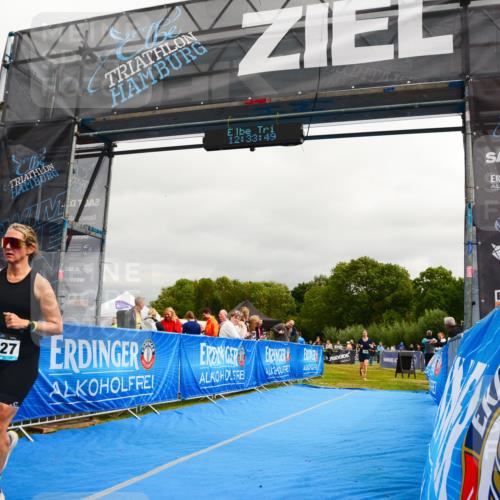30.08.2026 - Elbe Triathlon Hamburg LAZAROV Photography http://msf.ph/oto/10089240 30.08.2026 12:33:50 Ziel 1592, 1627 meine-sportfotos.de