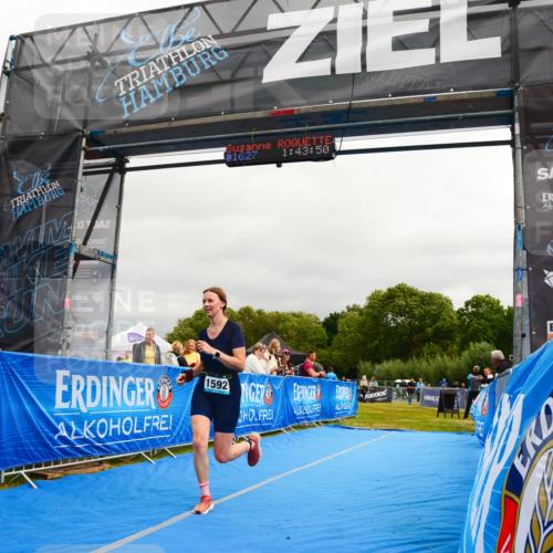 30.08.2026 - Elbe Triathlon Hamburg LAZAROV Photography http://msf.ph/oto/10089246 30.08.2026 12:33:55 Ziel 1592 meine-sportfotos.de