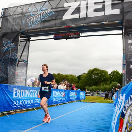 30.08.2026 - Elbe Triathlon Hamburg LAZAROV Photography http://msf.ph/oto/10089249 30.08.2026 12:33:56 Ziel 1592 meine-sportfotos.de