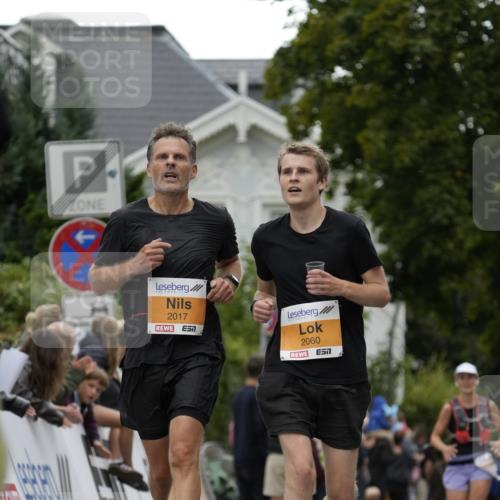 30.08.2026 - Blankeneser Heldenlauf Patografie http://msf.ph/oto/10089255 30.08.2026 11:50:07 Ziel 2017, 2028, 2060, 2220, 2243, 2805, 2958 meine-sportfotos.de