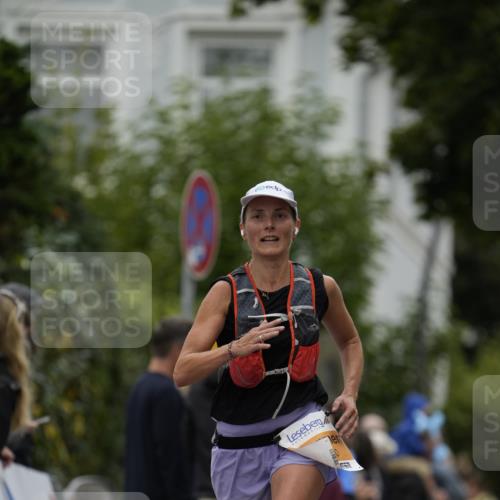 30.08.2026 - Blankeneser Heldenlauf Patografie http://msf.ph/oto/10089259 30.08.2026 11:50:10 Ziel 2017, 2028, 2060, 2220, 2243, 2805 meine-sportfotos.de