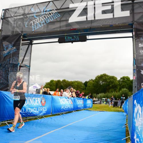 30.08.2026 - Elbe Triathlon Hamburg LAZAROV Photography http://msf.ph/oto/10089265 30.08.2026 12:34:24 Ziel 1717 meine-sportfotos.de