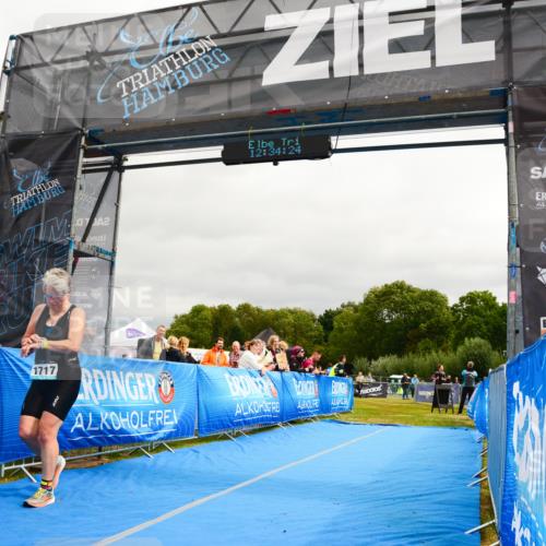 30.08.2026 - Elbe Triathlon Hamburg LAZAROV Photography http://msf.ph/oto/10089267 30.08.2026 12:34:24 Ziel 1717 meine-sportfotos.de
