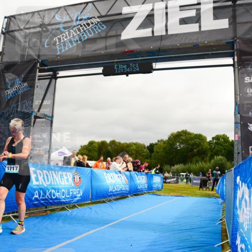 30.08.2026 - Elbe Triathlon Hamburg LAZAROV Photography http://msf.ph/oto/10089269 30.08.2026 12:34:24 Ziel 1717 meine-sportfotos.de