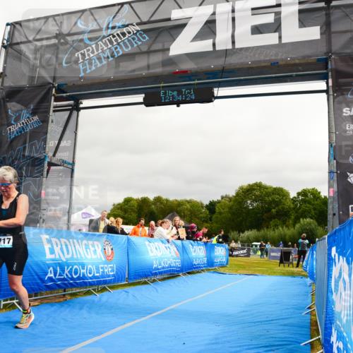 30.08.2026 - Elbe Triathlon Hamburg LAZAROV Photography http://msf.ph/oto/10089270 30.08.2026 12:34:24 Ziel 1717 meine-sportfotos.de