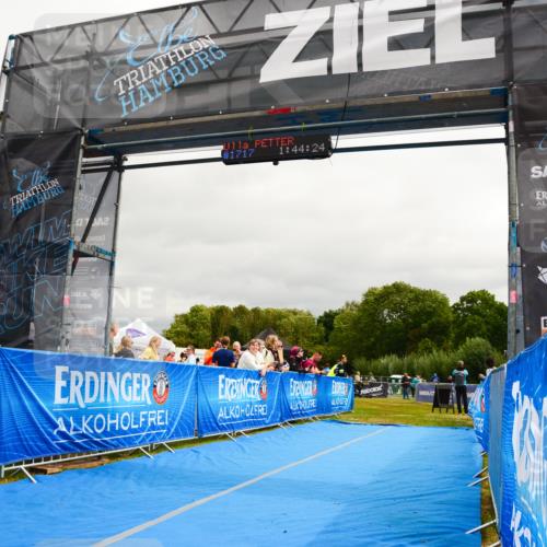 30.08.2026 - Elbe Triathlon Hamburg LAZAROV Photography http://msf.ph/oto/10089273 30.08.2026 12:34:32 Ziel  meine-sportfotos.de