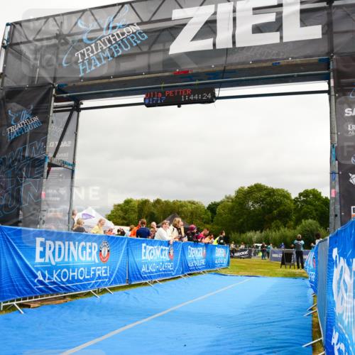 30.08.2026 - Elbe Triathlon Hamburg LAZAROV Photography http://msf.ph/oto/10089276 30.08.2026 12:34:33 Ziel  meine-sportfotos.de