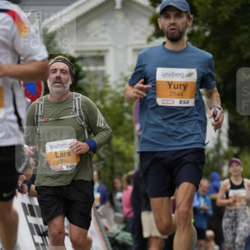 30.08.2026 - Blankeneser Heldenlauf Patografie http://msf.ph/oto/10089288 30.08.2026 11:50:42 Ziel 2105, 2149, 2150, 2544, 2712, 2732, 2881 meine-sportfotos.de