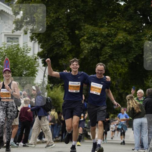 30.08.2026 - Blankeneser Heldenlauf Patografie http://msf.ph/oto/10089294 30.08.2026 11:50:45 Ziel 2105, 2149, 2150, 2209, 2544, 2712, 2732, 2881 meine-sportfotos.de