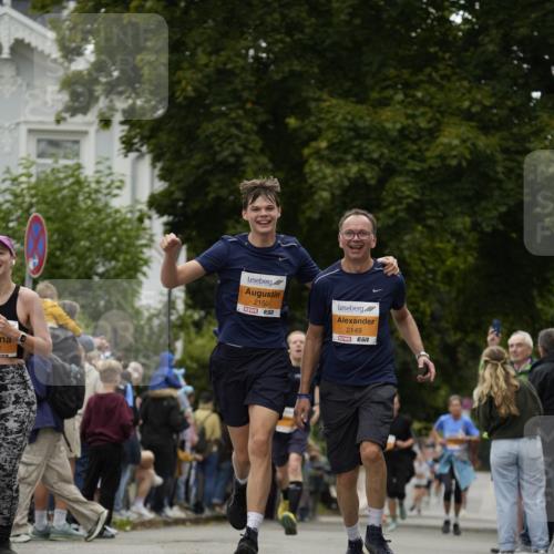 30.08.2026 - Blankeneser Heldenlauf Patografie http://msf.ph/oto/10089296 30.08.2026 11:50:45 Ziel 2105, 2149, 2150, 2209, 2544, 2712, 2732, 2881 meine-sportfotos.de