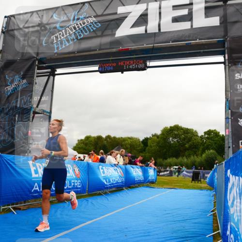 30.08.2026 - Elbe Triathlon Hamburg LAZAROV Photography http://msf.ph/oto/10089297 30.08.2026 12:35:14 Ziel 1674 meine-sportfotos.de